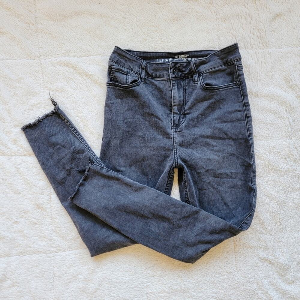 Hot Topic Ultra High Rise Skinny Leg Crop Jegging Jeans